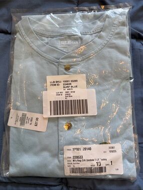 L.L. Bean Men’s Surf Blue Henley Short Sleeve Tee